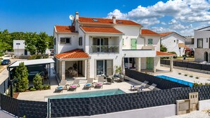 家庭独立别墅, 3 间卧室, 阳台 (Villa Aria with heated Pool and) | 外观