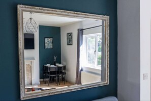 Dining - Modern 2 bed house with parking Gateshead (Tyne and Wear)