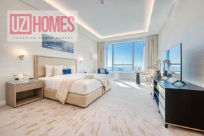 Blackout curtains, iron/ironing board, free WiFi - The Palm Tower  (Dubai)