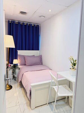 Superior Single Room, Shared Bathroom, City View | Desk, soundproofing, iron/ironing board, free WiFi - Majestic Town (Abu Dhabi)