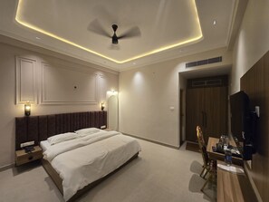 Royal Studio Suite