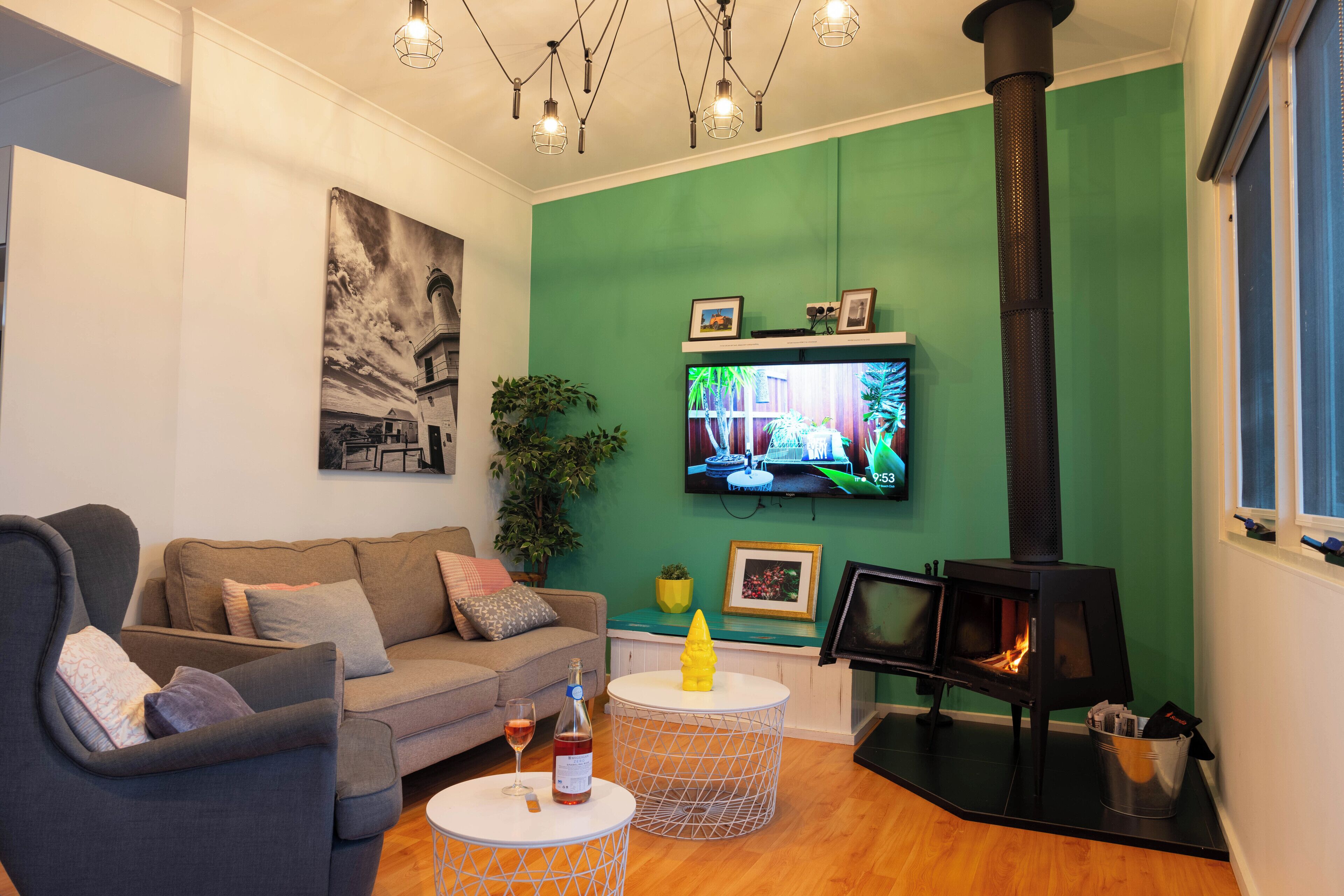 Smart TV, fireplace, DVD player