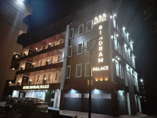 Voorkant van accommodatie