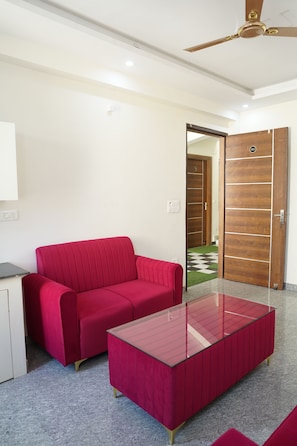 패밀리 스위트 | 책상