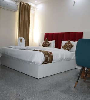 Deluxe kamer | Een bureau