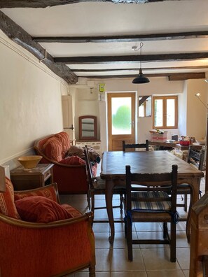 Interior - Charming house in a peaceful setting very close to Lac de Vassivière (Nedde)