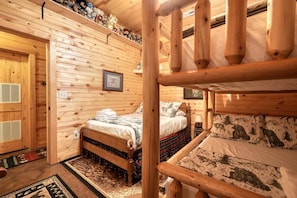 4 chambres, bureau, Wi-Fi, draps fournis