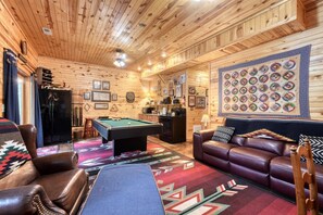 Games room - Bearadise - 4 BR Cabin in Gated Community! Hot tub, Games, Firepit, Pool Table (Blue Ridge)
