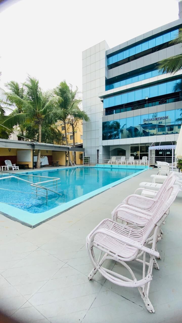 Udendørs pool