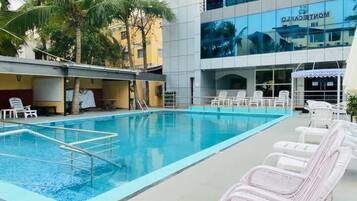 Udendørs pool