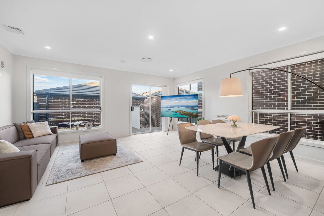 المنشأة من الداخل