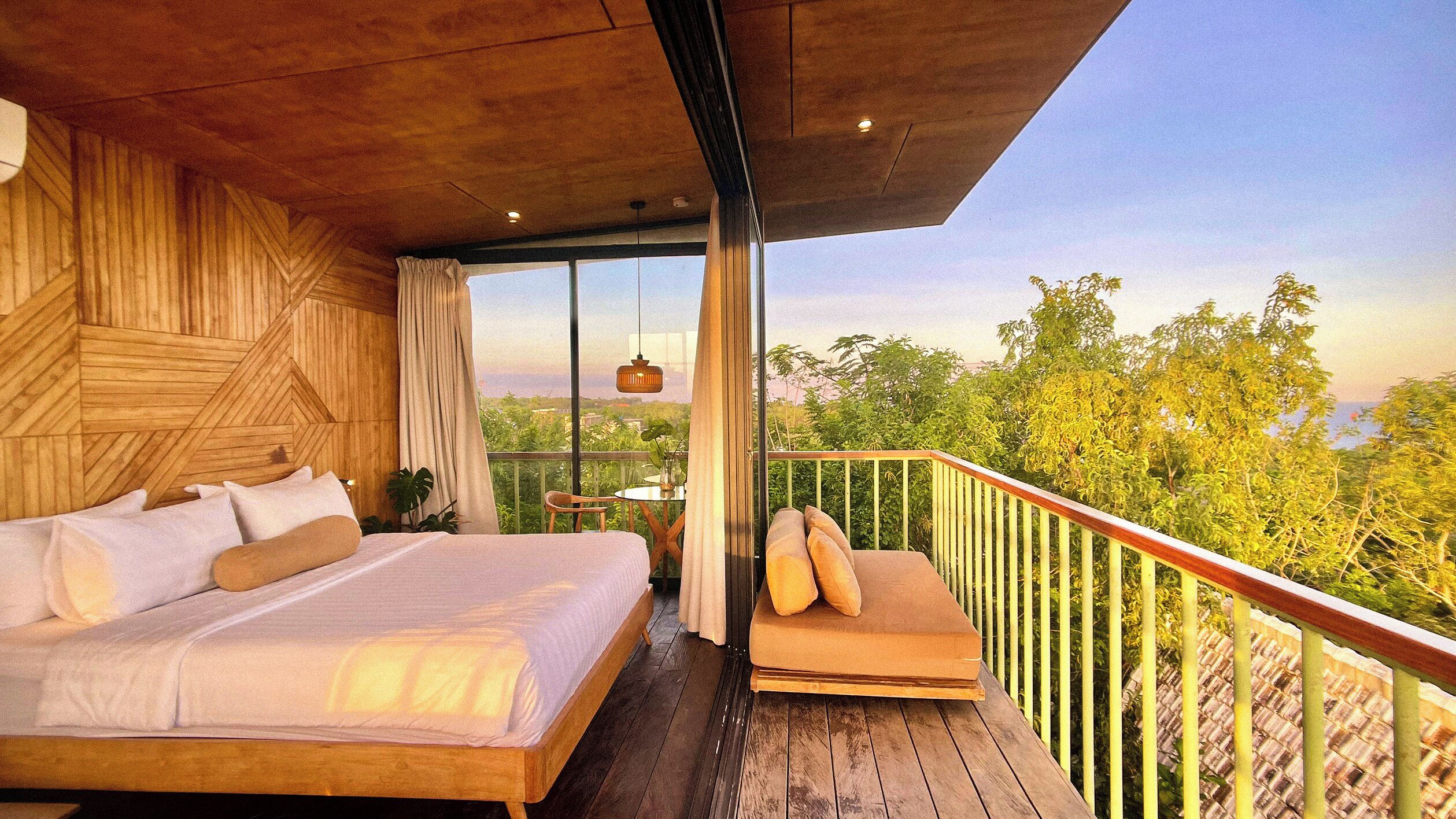 9 bedrooms, in-room safe, free WiFi, bed sheets