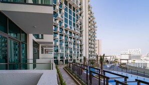 Comfort Studio, Pool View | Balcony