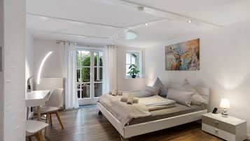 1 slaapkamer, een bureau, geluiddichte muren, gratis wifi