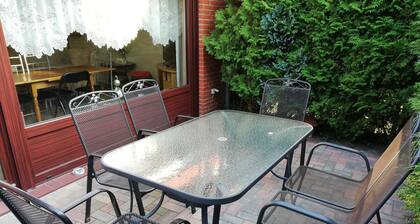 Ferienhaus 'Luitje' mit privater Terrasse, privatem Garten und Wi-Fi