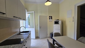 Frigorifero, lavastoviglie, macchina per tè/caffè