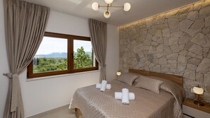 5 多间卧室、熨斗/熨衣板、免费 WiFi、床单