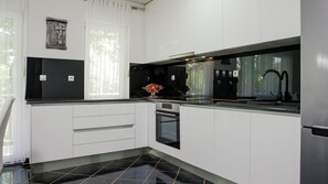 Fridge, microwave, oven, dishwasher
