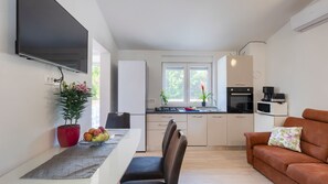 Fridge, microwave, oven, dishwasher