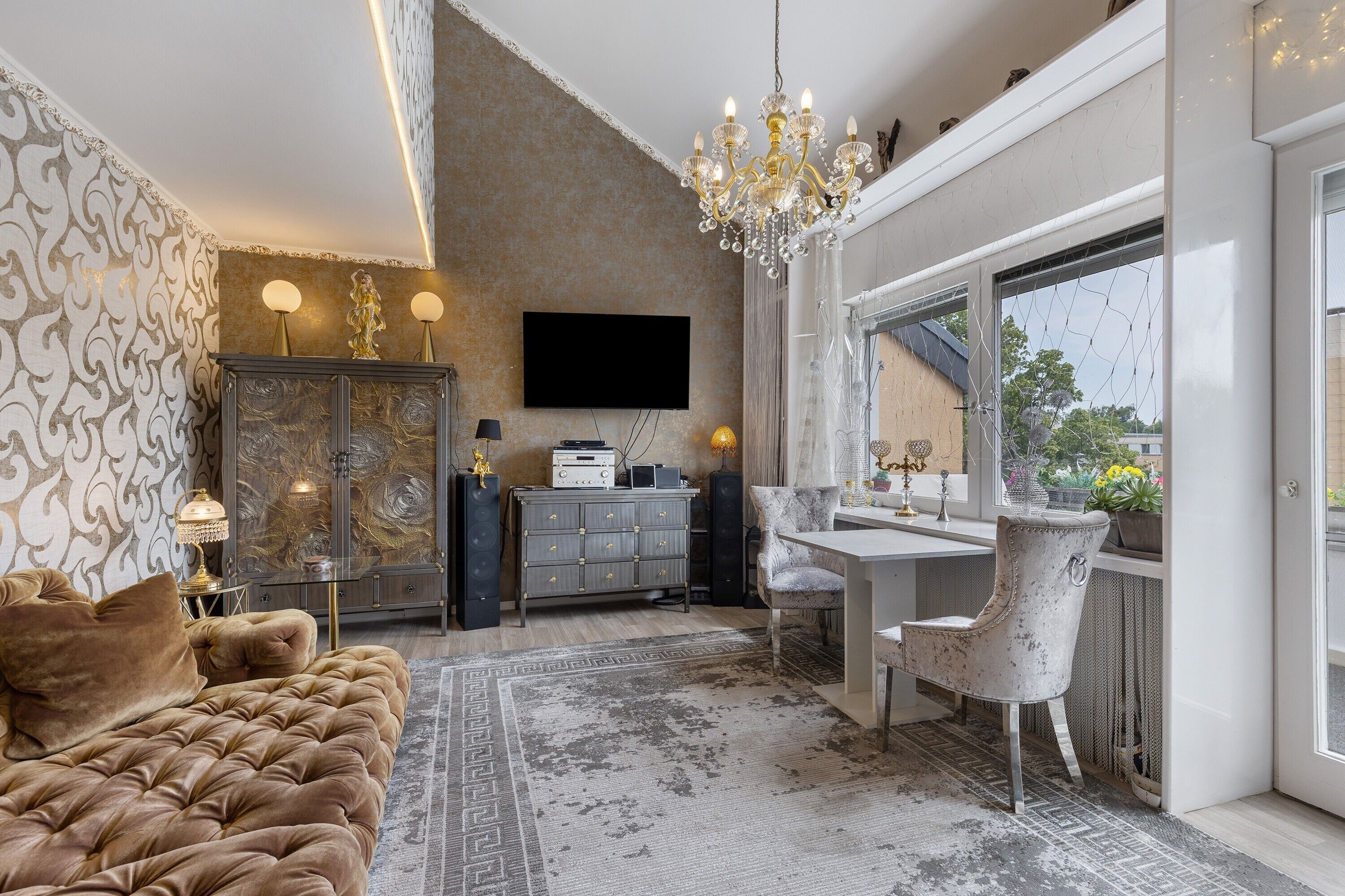 تلفزيون، مشغل دي في دي، ستيريو