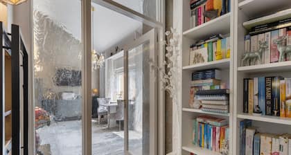 Quiet Berlin-Steglitz Apartment with Shared Garden, Balcony & Wi-Fi