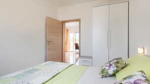 4 Schlafzimmer, Bügeleisen/Bügelbrett, kostenloses WLAN, Bettwäsche