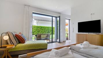 1 bedroom, free WiFi, bed sheets