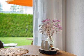 Interior - Meili’s Haus Apartment with Private Entrance, Terrace, and Garden (Uhldingen-Mühlhofen)