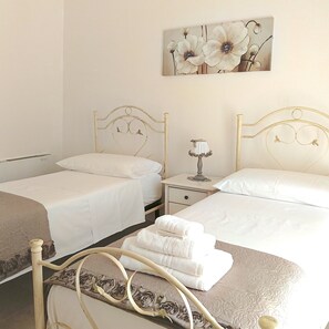 2 bedrooms, bed sheets