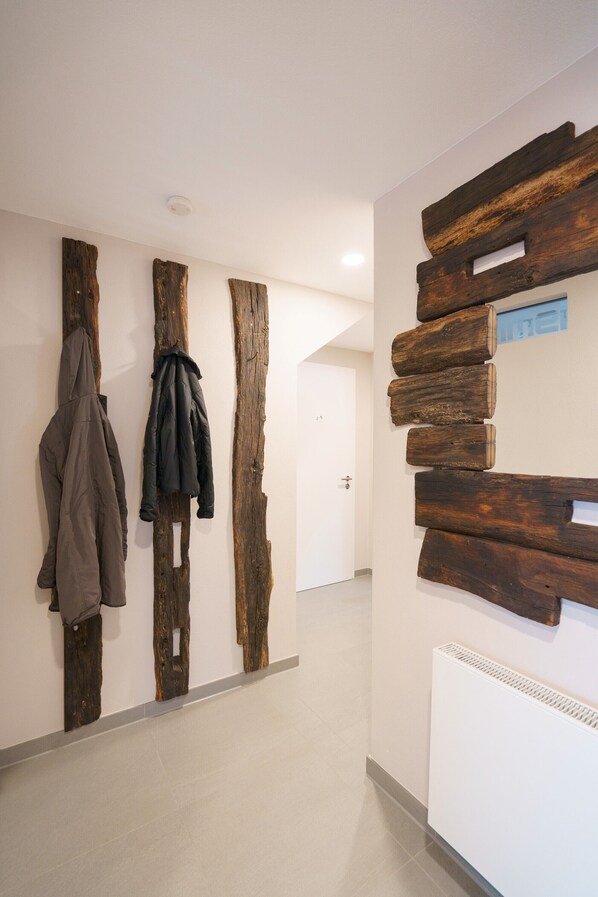 Interior - Apartment '2' with Private Terrace, Shared Garden and Wi-Fi (Gammertingen)