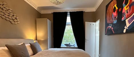 2 chambres, fer et planche Ă  repasser, Wi-Fi gratuit, draps fournis