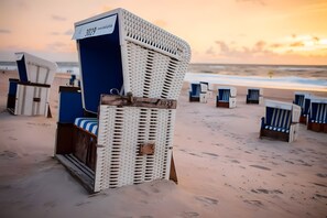 Beach nearby - Apartment '7' with Shared Terrace, Shared Garden and Wi-Fi (Kiel)