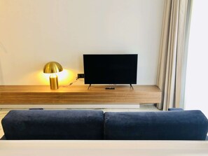 Superior Apartment, 1 Bedroom | Living room