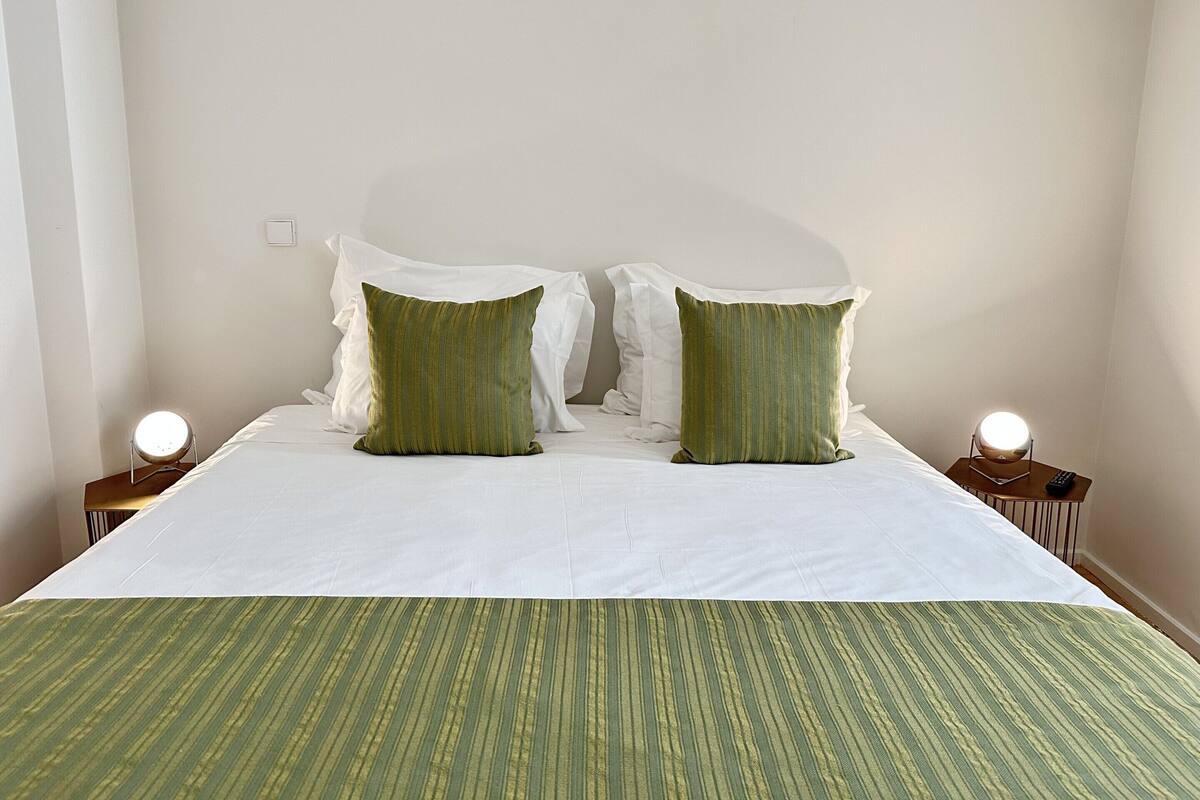 13 bedrooms, iron/ironing board