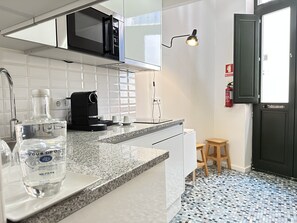 Private kitchen - Charming Studio, Ideal for Smaller Groups (Porto)