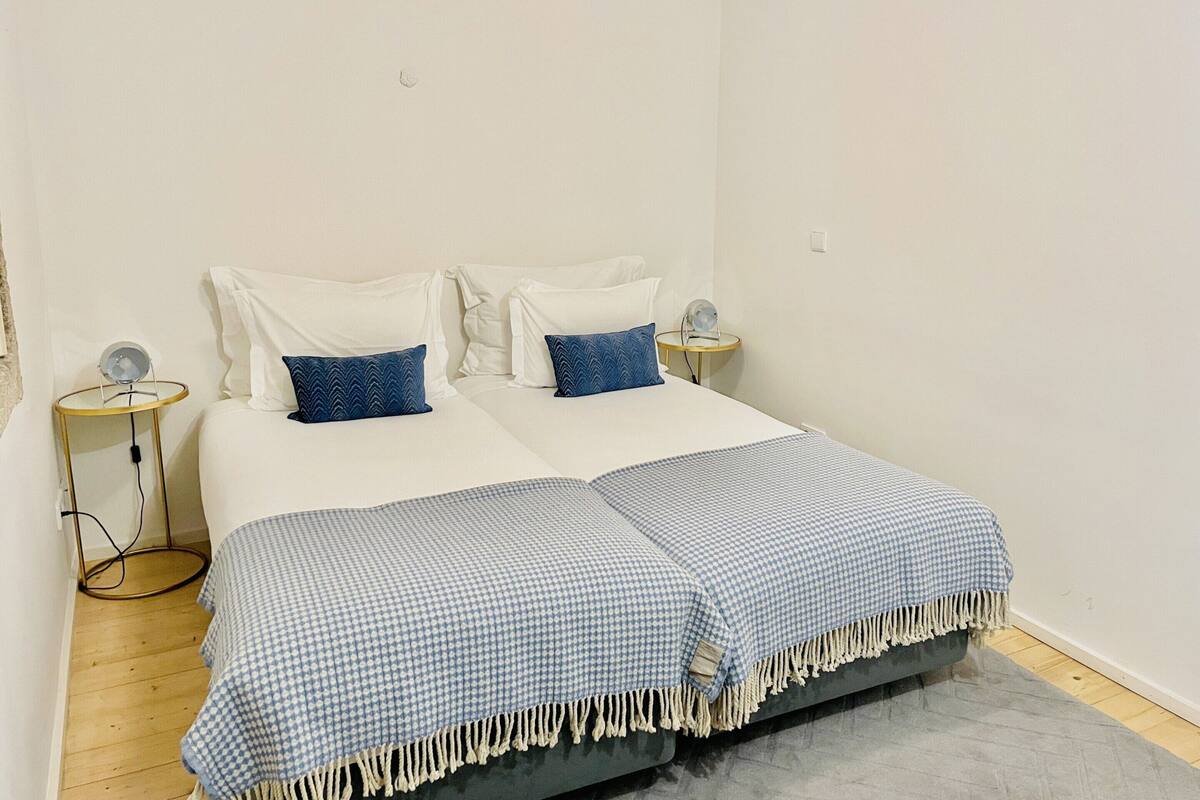 13 bedrooms, iron/ironing board