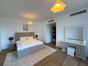 2 soverom, strykejern/-brett, wi-fi og sengetøy