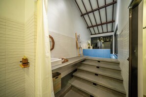 One Bedroom Villa | Bathroom