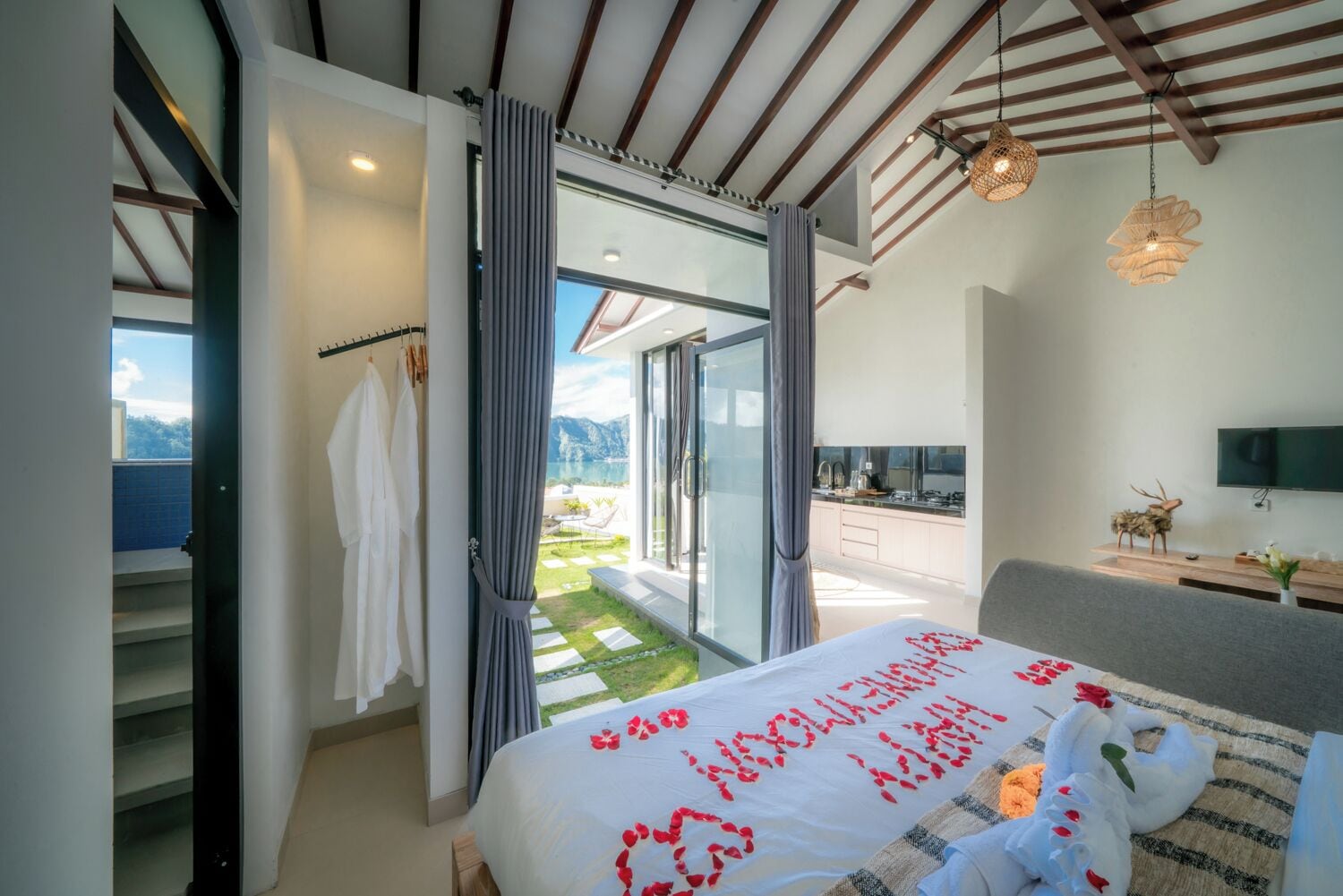 One Bedroom Villa | Free WiFi, bed sheets