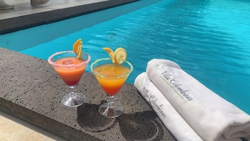 Außenpool, Sonnenschirme