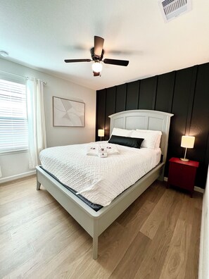 3 bedrooms, desk, iron/ironing board, travel cot