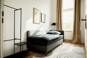 3 chambres, bureau, fer et planche à repasser, Wi-Fi gratuit