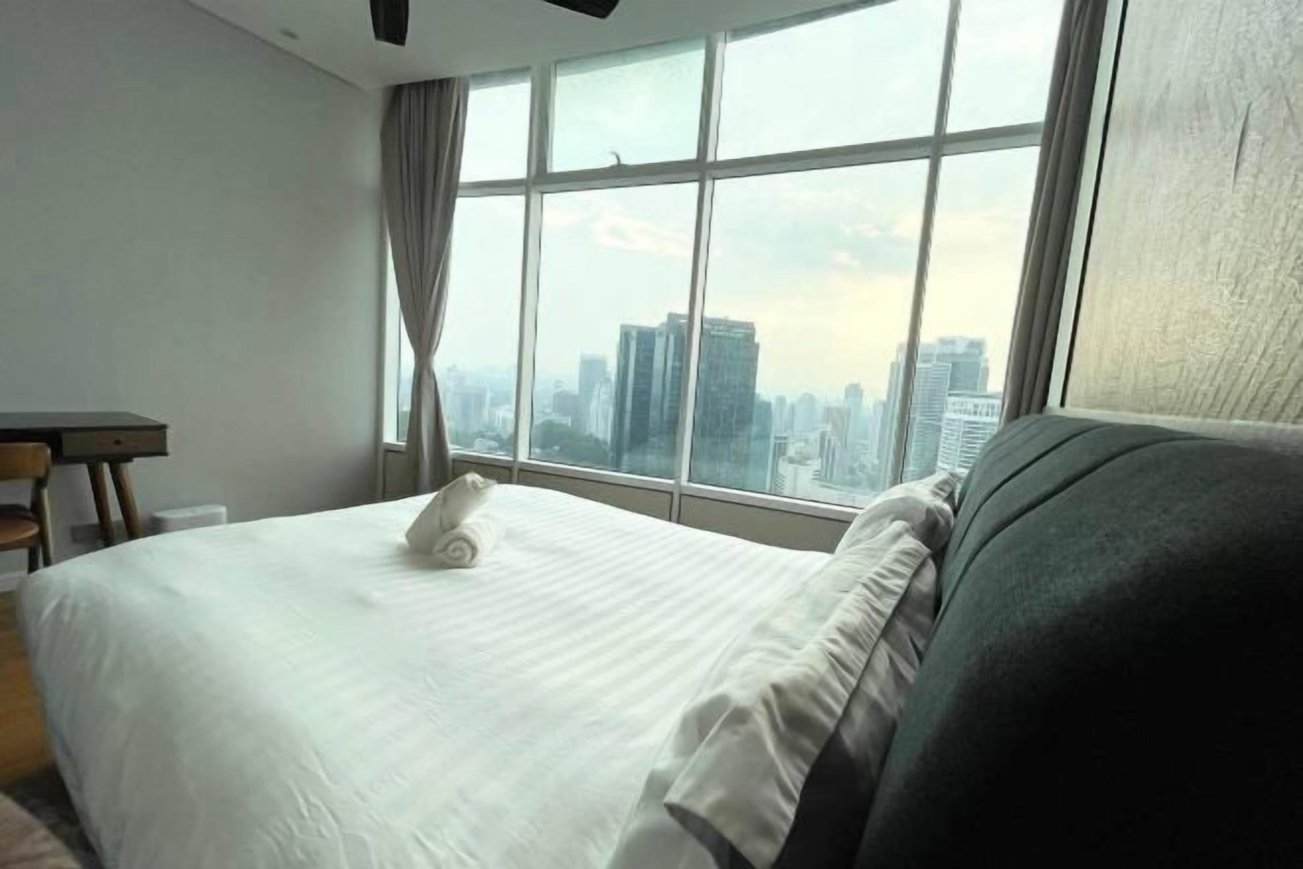 Wifi gratis y ropa de cama 