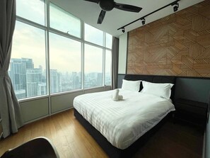 Free WiFi, bed sheets - Sky Suites KLCC by Easy Nap (Kuala Lumpur)