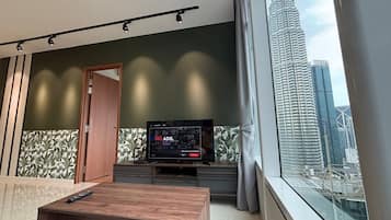 Apartamento, 3 quartos, vista para a cidade | Wi-Fi de cortesia, roupa de cama