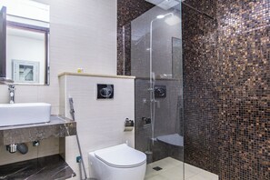Bathroom - Bloomfields Laya Luxe STU In JVC  (Dubai)