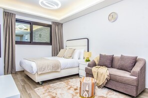 In-room safe, iron/ironing board, free WiFi - Bloomfields Laya Luxe STU In JVC  (Dubai)
