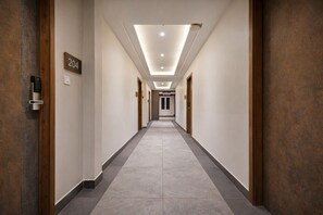Lobby - Hotel Mandovin - A Premium Hotel In Udaipur (Udaipur)