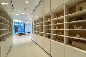 Children's play area - indoor - bnbme - Grande Residences - 2 BDR (Dubai)