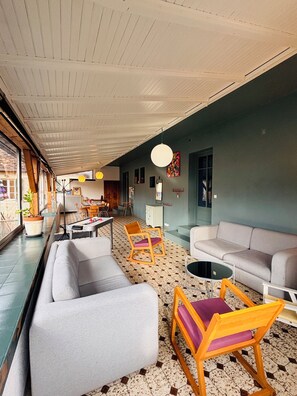 Nicht klassifiziertes Bild, 2 von 34, Schaltfläche